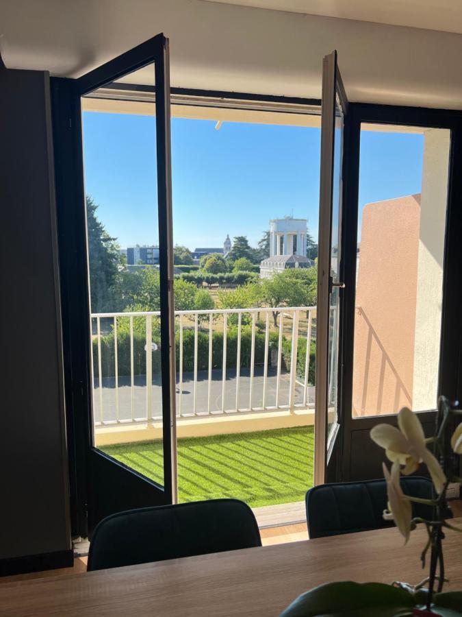 Appartement Haut Standing Proche Du Centre Ville, Vue Sur La Cathedrale Saint Louis Blois Bagian luar foto