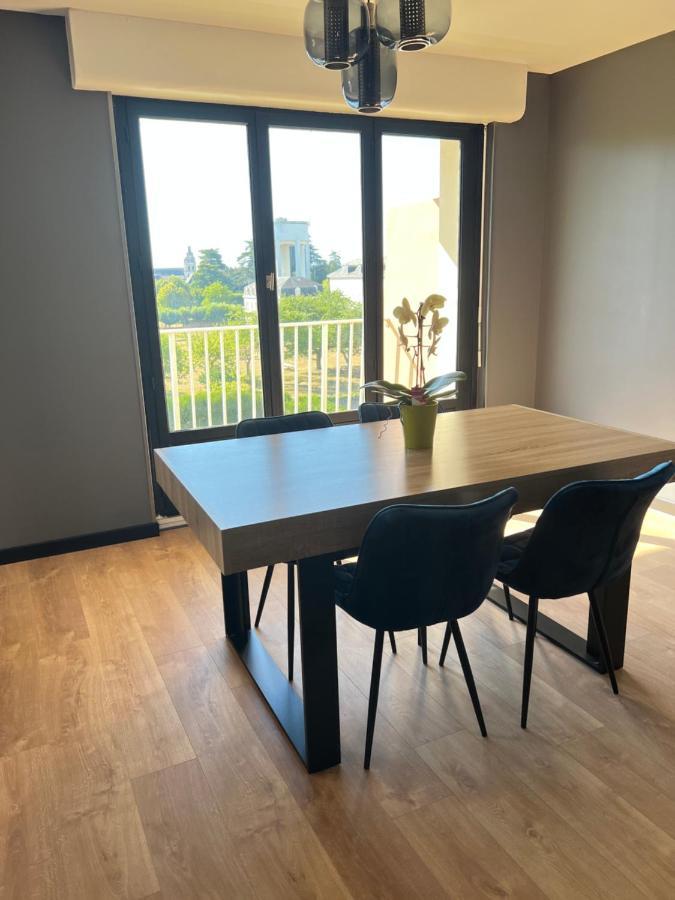 Appartement Haut Standing Proche Du Centre Ville, Vue Sur La Cathedrale Saint Louis Blois Bagian luar foto